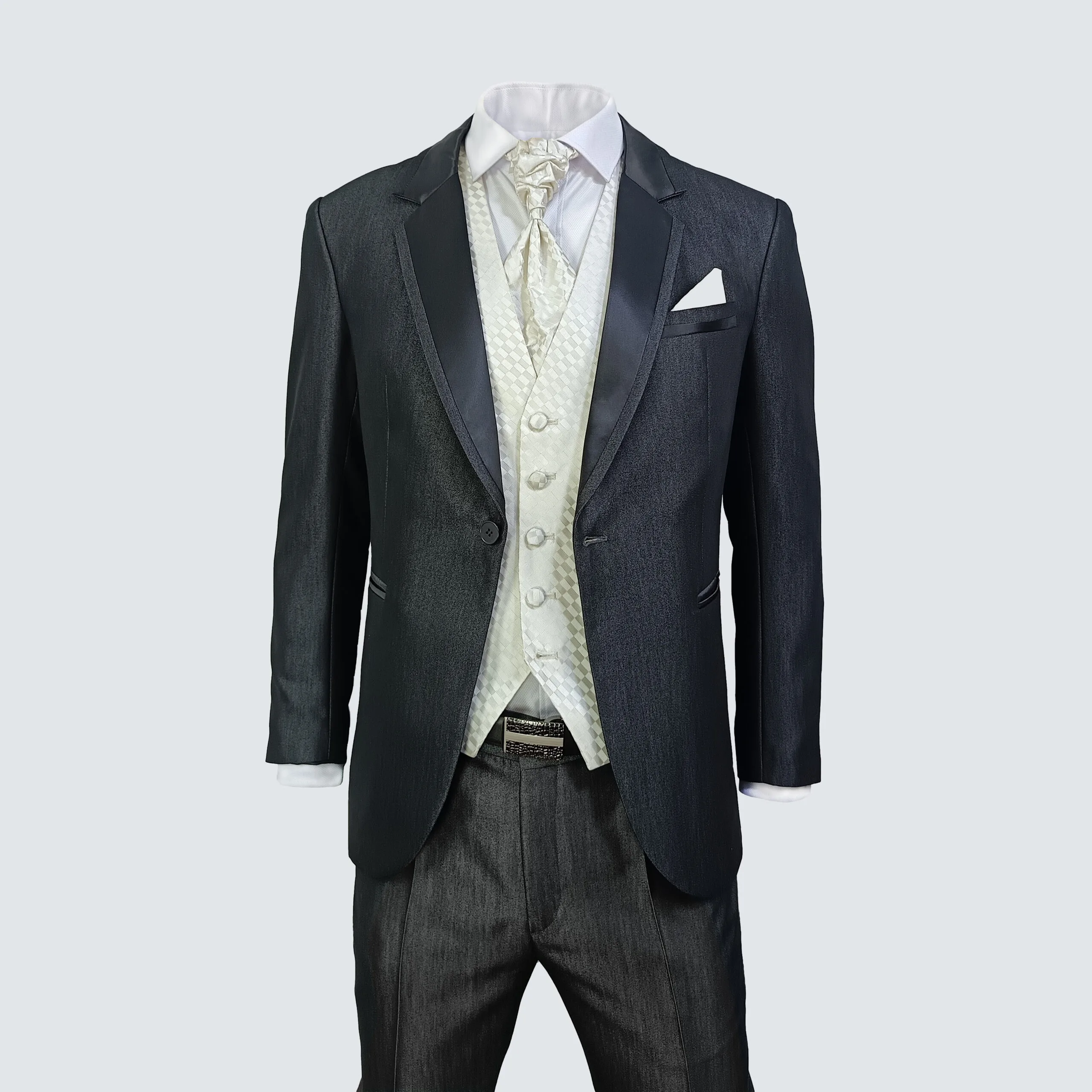 ESMOQUIN GRIS (con solapa en "V" - detalles negros) - Imagen 2